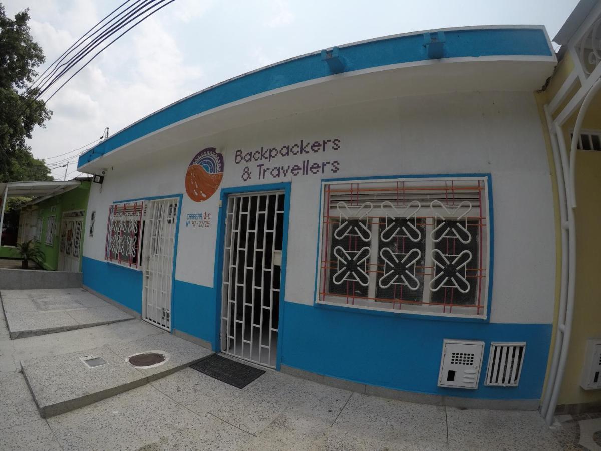Backpackers And Travellers Hostel Нейва Экстерьер фото