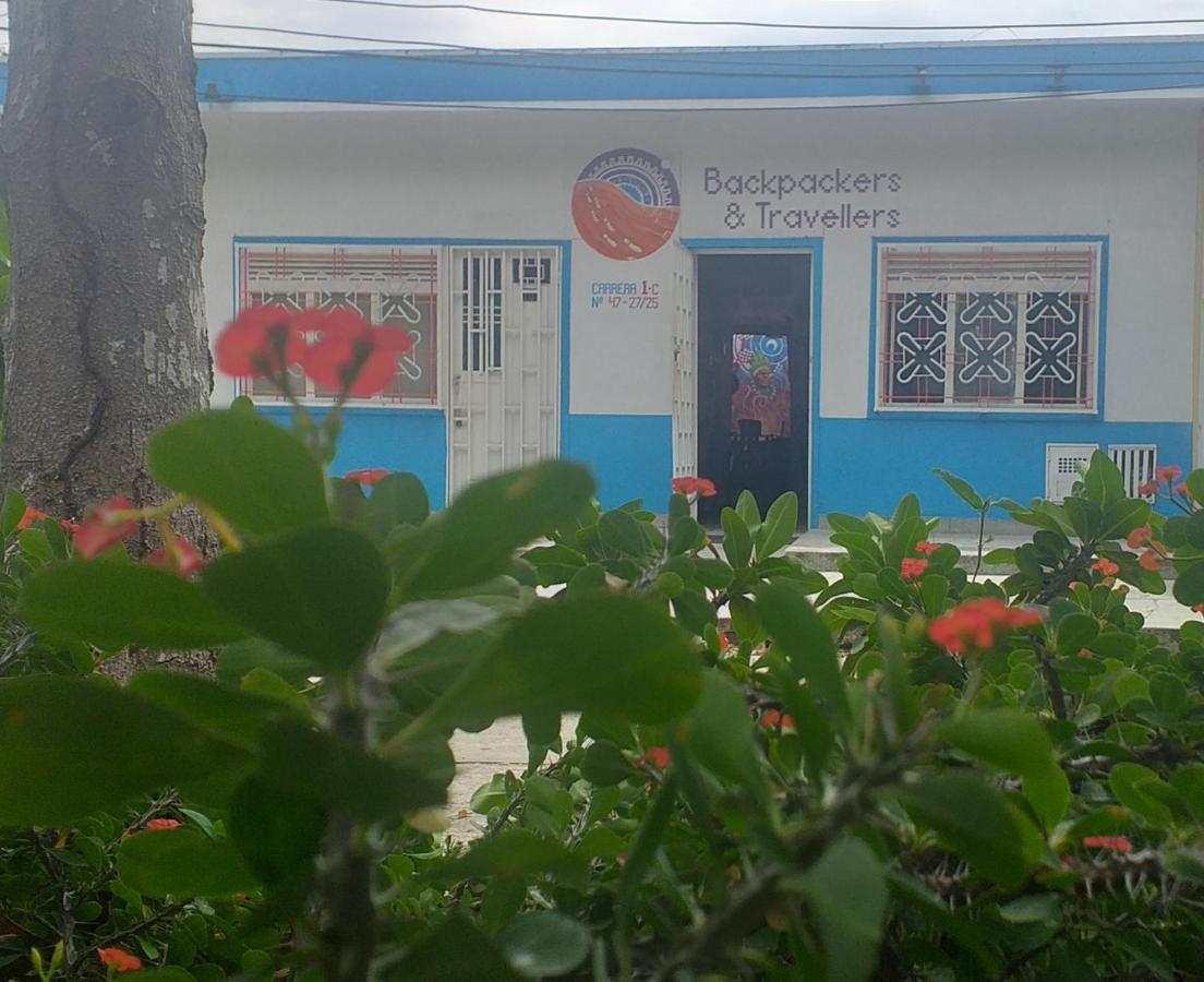 Backpackers And Travellers Hostel Нейва Экстерьер фото