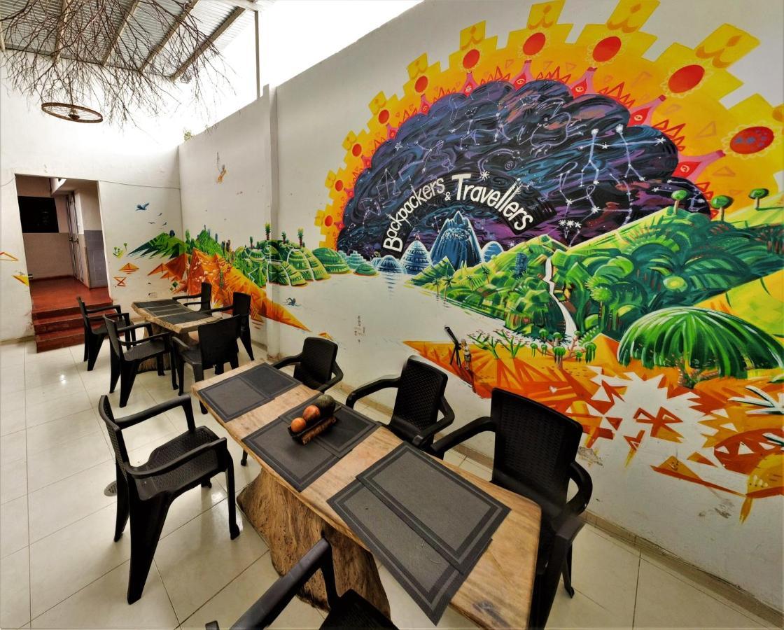 Backpackers And Travellers Hostel Нейва Экстерьер фото