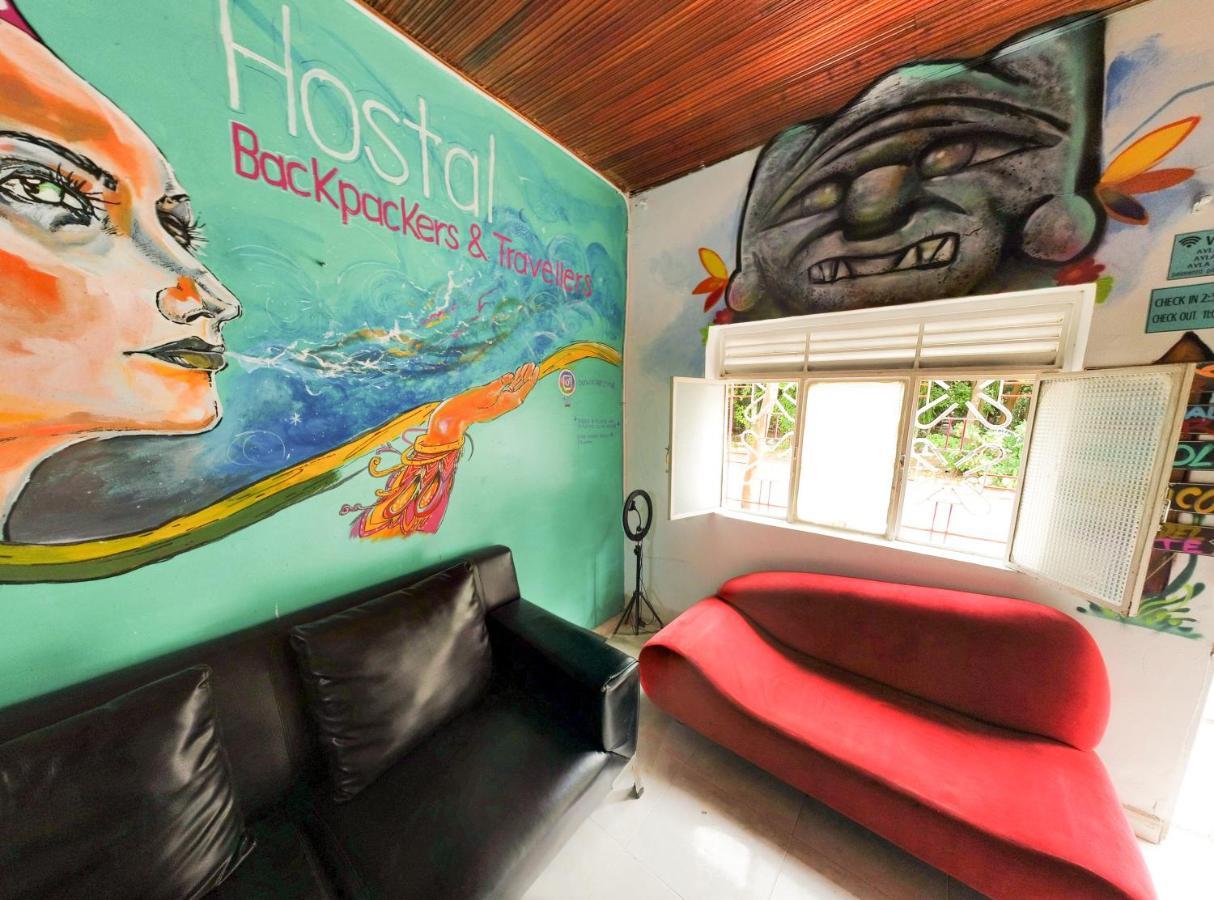Backpackers And Travellers Hostel Нейва Экстерьер фото